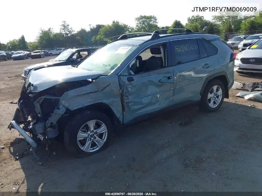 2021 Toyota Rav4 Xle VIN: JTMP1RFV7MD069009 Lot: 42590707