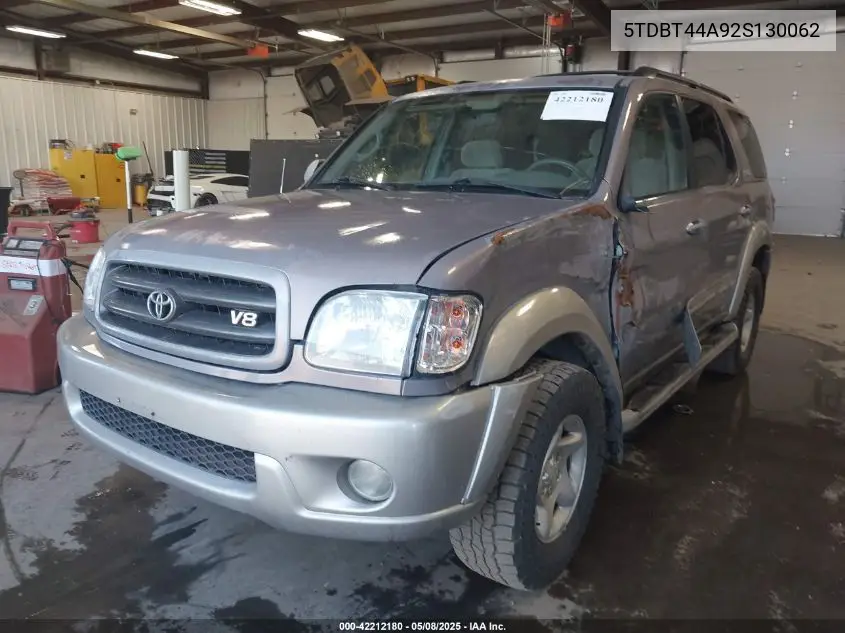 2002 Toyota Sequoia Sr5 V8 VIN: 5TDBT44A92S130062 Lot: 42212180