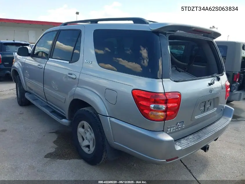 2002 Toyota Sequoia Sr5 V8 VIN: 5TDZT34A62S063834 Lot: 42249220