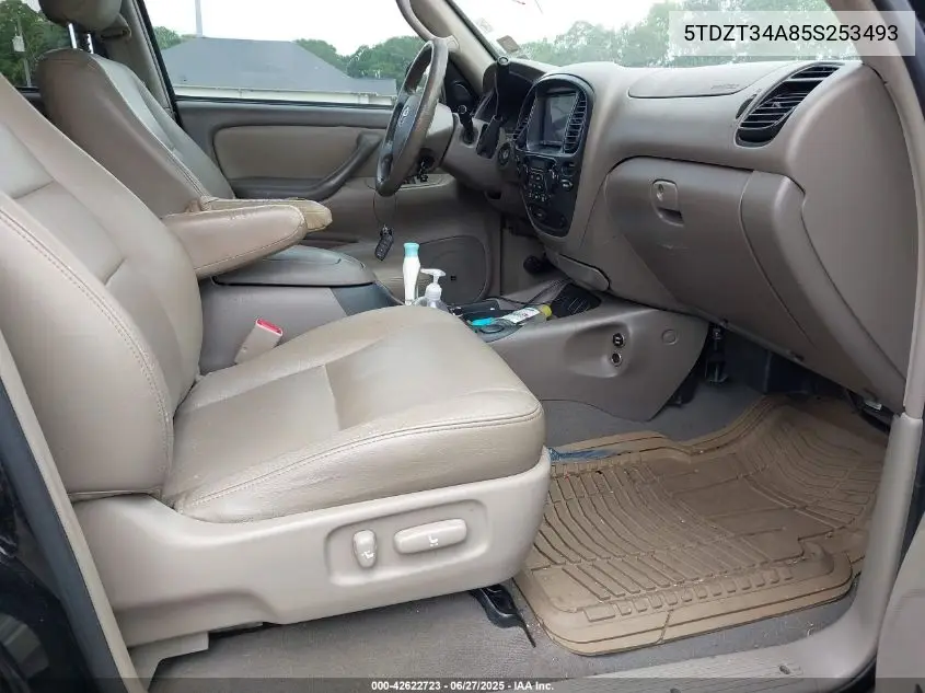 2005 Toyota Sequoia Sr5 V8 VIN: 5TDZT34A85S253493 Lot: 42622723
