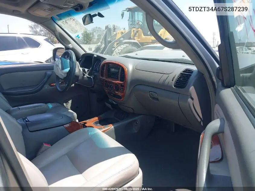 2007 Toyota Sequoia Sr5 V8 VIN: 5TDZT34A67S287239 Lot: 42597671