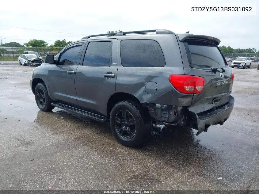 2011 Toyota Sequoia Sr5 5.7L V8 VIN: 5TDZY5G13BS031092 Lot: 42251070