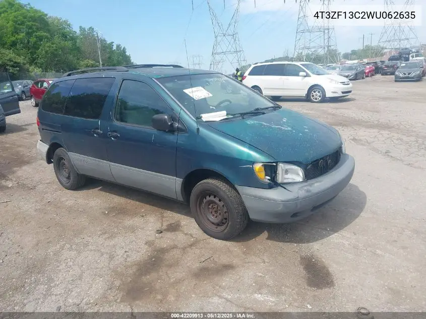 1998 Toyota Sienna Le VIN: 4T3ZF13C2WU062635 Lot: 42209913