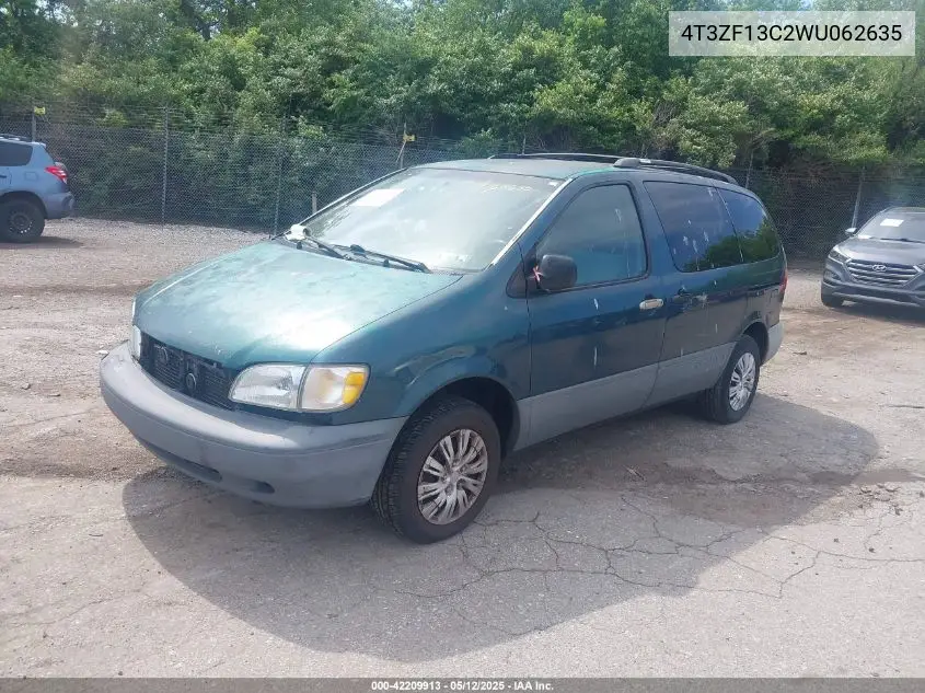 1998 Toyota Sienna Le VIN: 4T3ZF13C2WU062635 Lot: 42209913
