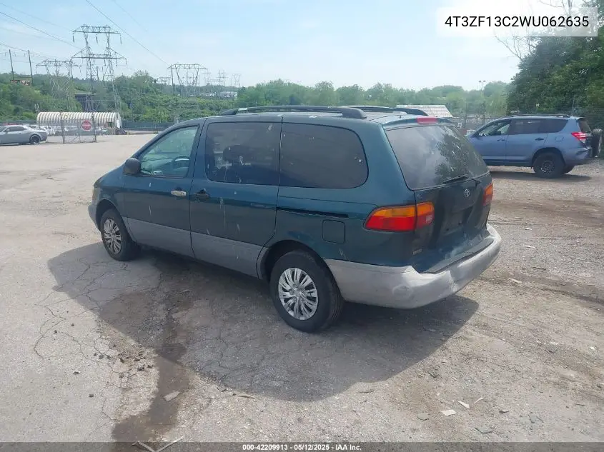 1998 Toyota Sienna Le VIN: 4T3ZF13C2WU062635 Lot: 42209913