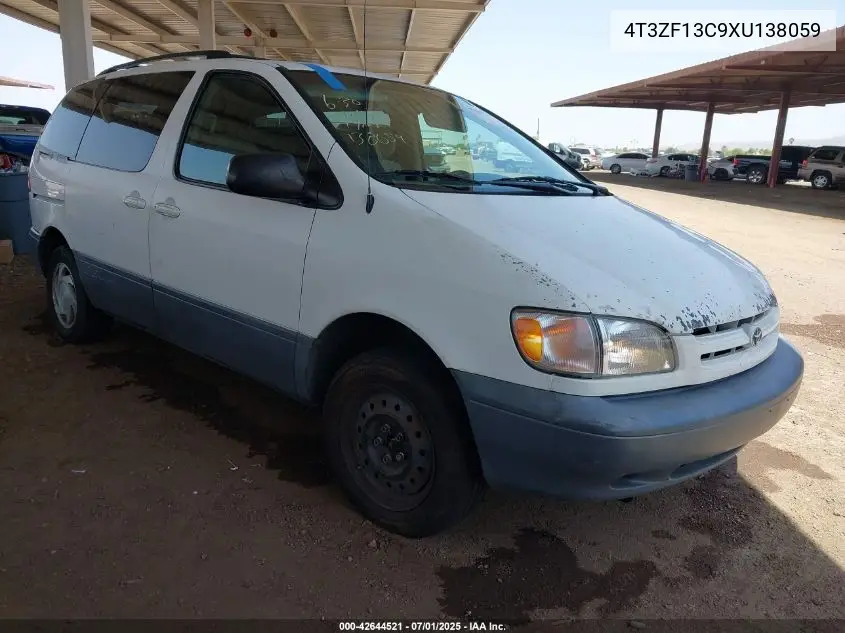 1999 Toyota Sienna Le VIN: 4T3ZF13C9XU138059 Lot: 42644521