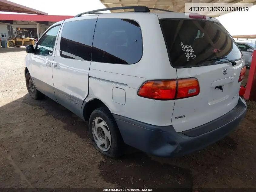 1999 Toyota Sienna Le VIN: 4T3ZF13C9XU138059 Lot: 42644521
