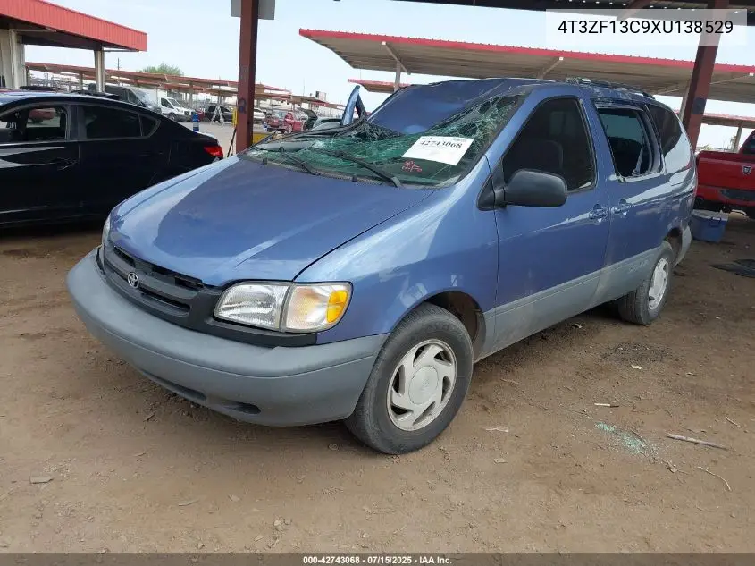 1999 Toyota Sienna Le VIN: 4T3ZF13C9XU138529 Lot: 42743068