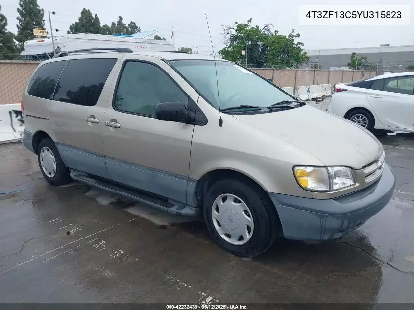 2000 Toyota Sienna Le VIN: 4T3ZF13C5YU315823 Lot: 42232438