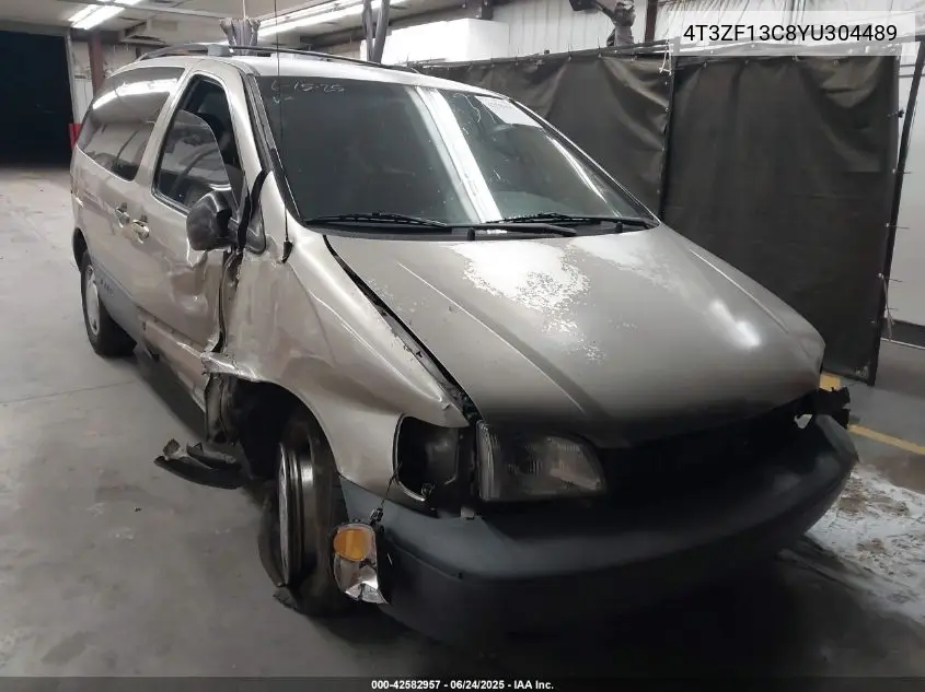 2000 Toyota Sienna Le VIN: 4T3ZF13C8YU304489 Lot: 42582957