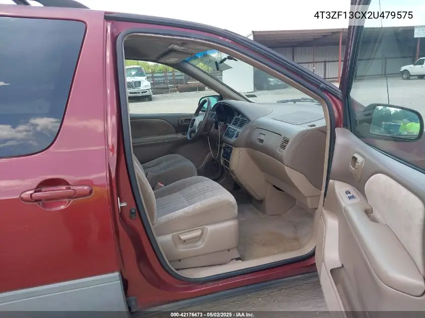 2002 Toyota Sienna Le/Xle VIN: 4T3ZF13CX2U479575 Lot: 42176473