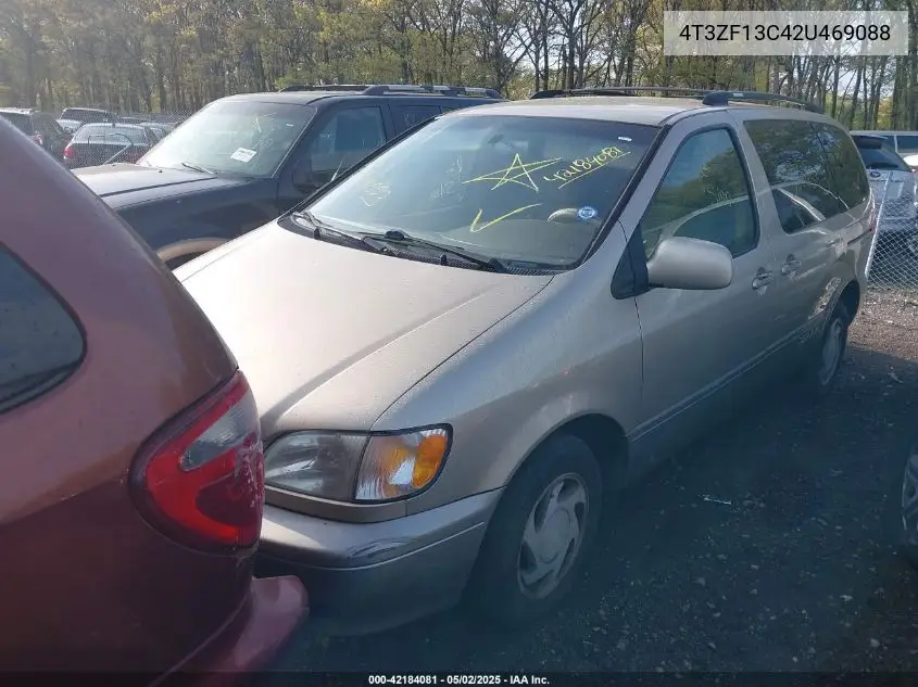 2002 Toyota Sienna Le VIN: 4T3ZF13C42U469088 Lot: 42184081