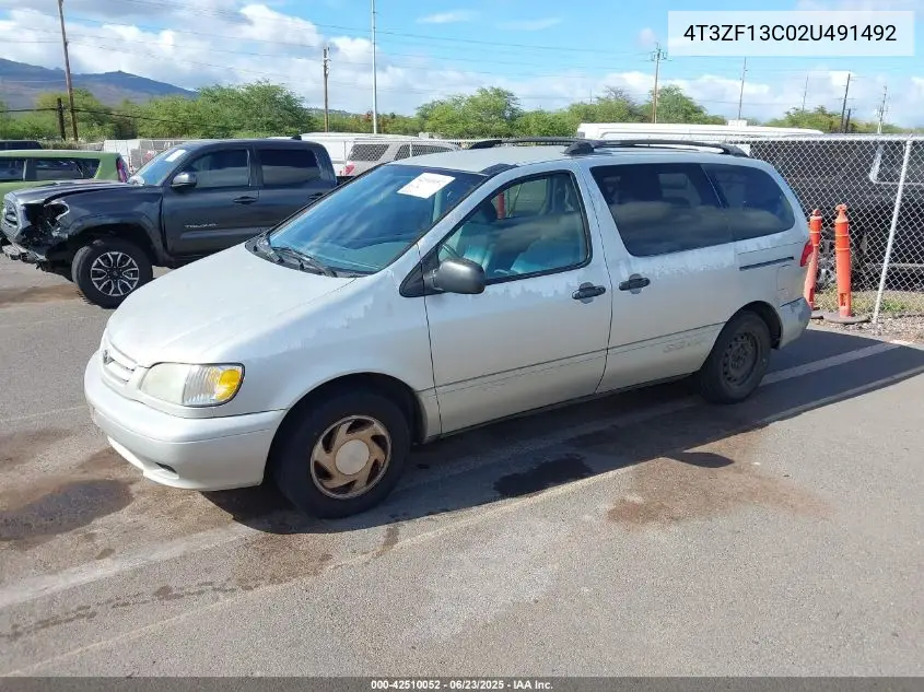2002 Toyota Sienna Le VIN: 4T3ZF13C02U491492 Lot: 42510052