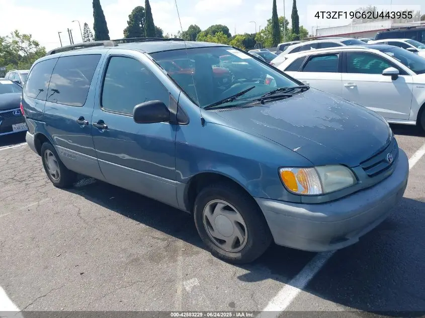 2002 Toyota Sienna Ce VIN: 4T3ZF19C62U443955 Lot: 42583229