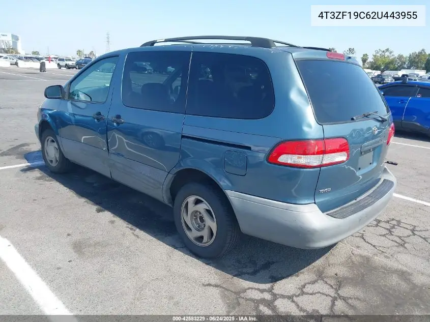 2002 Toyota Sienna Ce VIN: 4T3ZF19C62U443955 Lot: 42583229