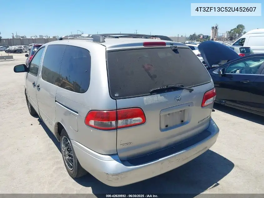 2002 Toyota Sienna Le VIN: 4T3ZF13C52U452607 Lot: 42620592