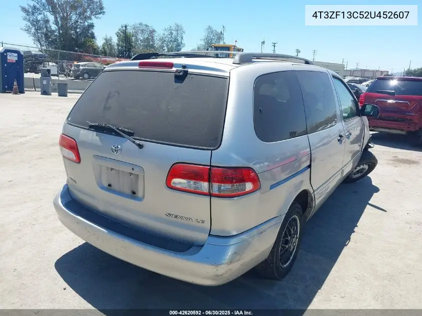 2002 Toyota Sienna Le VIN: 4T3ZF13C52U452607 Lot: 42620592