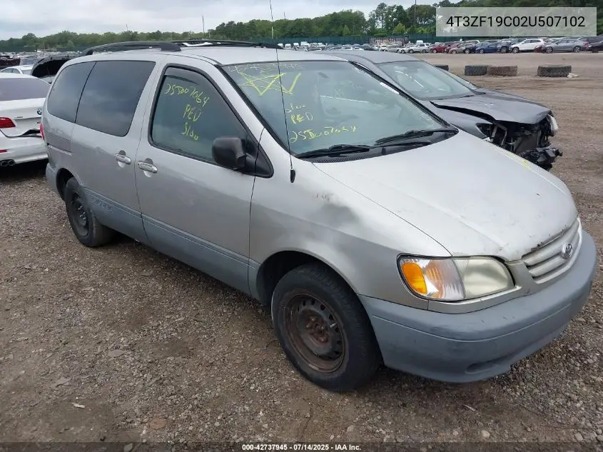 2002 Toyota Sienna Ce VIN: 4T3ZF19C02U507102 Lot: 42737945