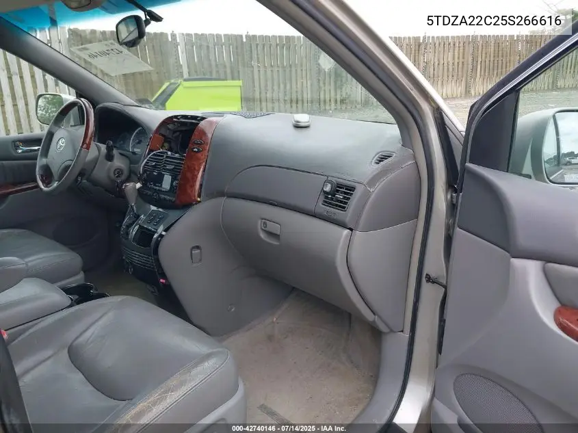 2005 Toyota Sienna Xle Limited VIN: 5TDZA22C25S266616 Lot: 42740146