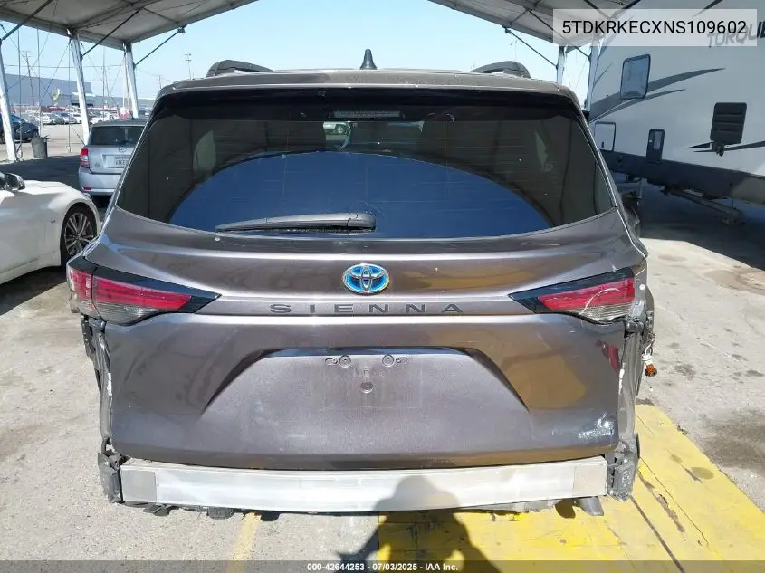 2022 Toyota Sienna Le VIN: 5TDKRKECXNS109602 Lot: 42644253