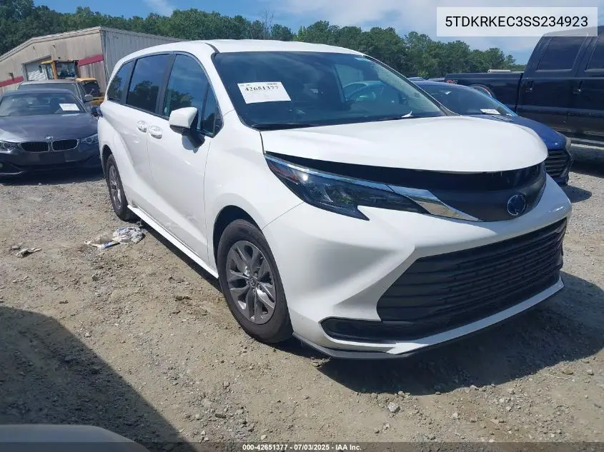 2025 Toyota Sienna Le VIN: 5TDKRKEC3SS234923 Lot: 42651377