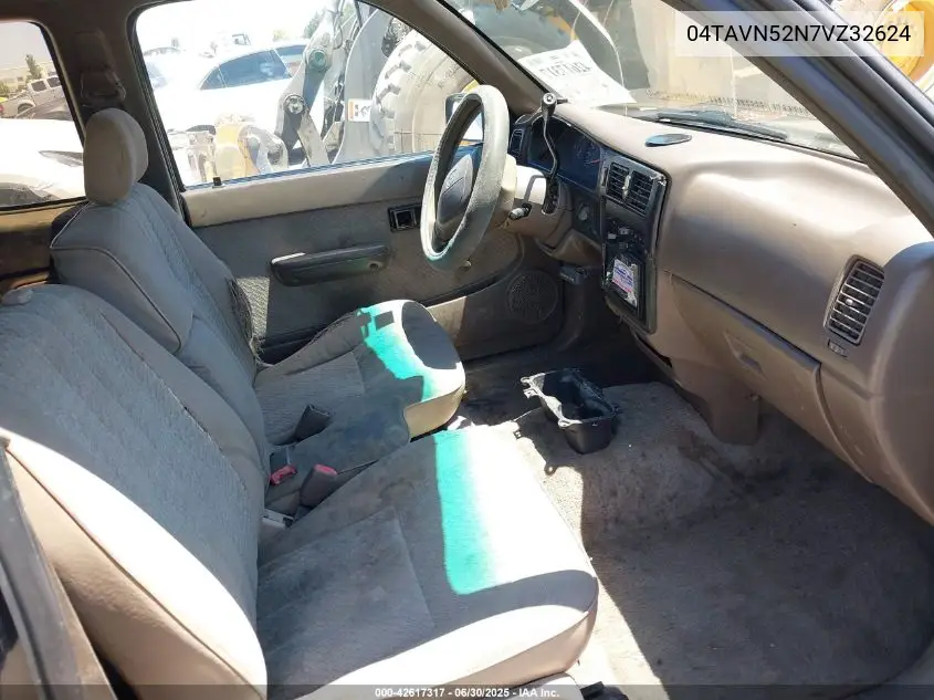 1997 Toyota Tacoma Base V6 VIN: 04TAVN52N7VZ32624 Lot: 42617317