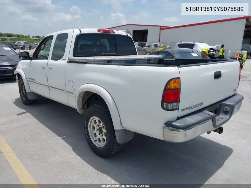 2000 Toyota Tundra Ltd V8 VIN: 5TBRT3819YS075889 Lot: 42632799