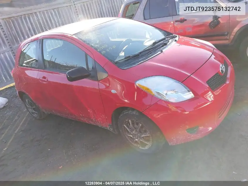 2007 Toyota Yaris VIN: JTDJT923575132742 Lot: 12283904