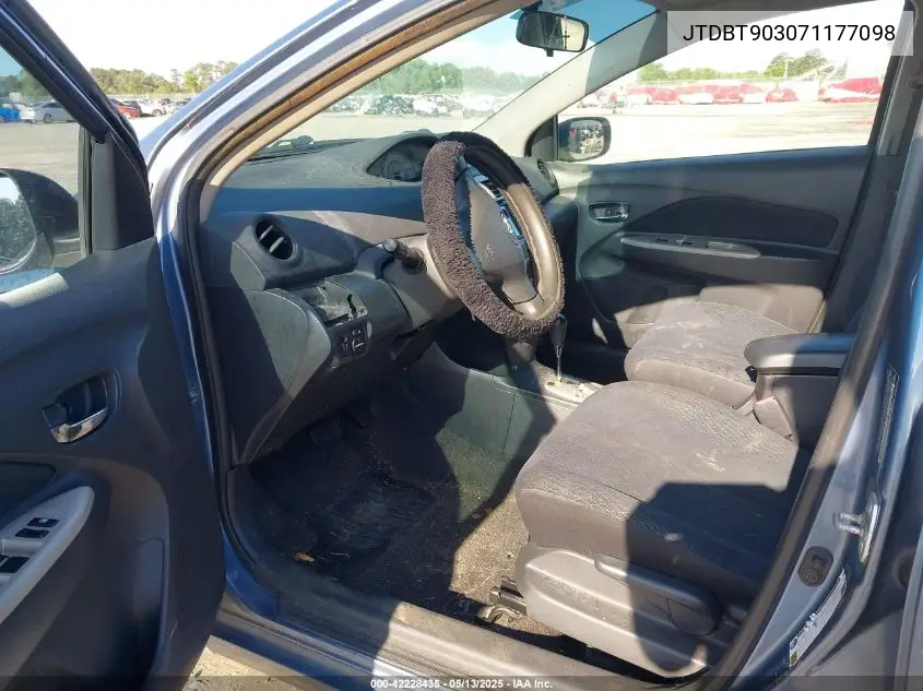 2007 Toyota Yaris VIN: JTDBT903071177098 Lot: 42228435