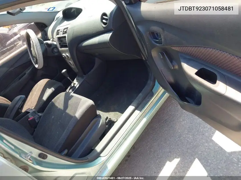 2007 Toyota Yaris VIN: JTDBT923071058481 Lot: 42621481