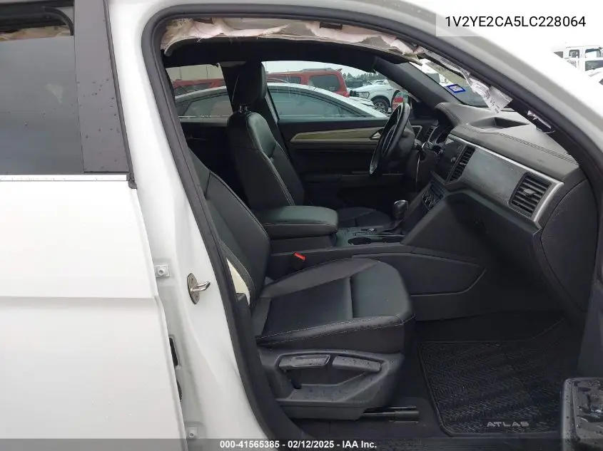 2020 Volkswagen Atlas Cross Sport 3.6L V6 Se W/Technology/3.6L V6 Se W/Technology R-Line VIN: 1V2YE2CA5LC228064 Lot: 41565385
