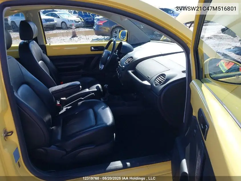 2007 Volkswagen New Beetle 2.5L Leather VIN: 3VWSW21C47M516801 Lot: 12319760