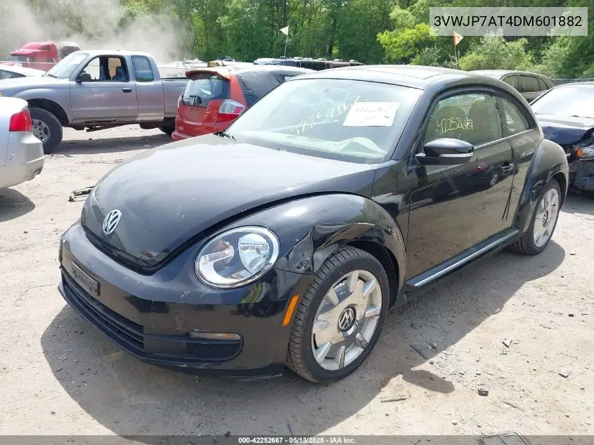 2013 Volkswagen Beetle 2.5L VIN: 3VWJP7AT4DM601882 Lot: 42252667