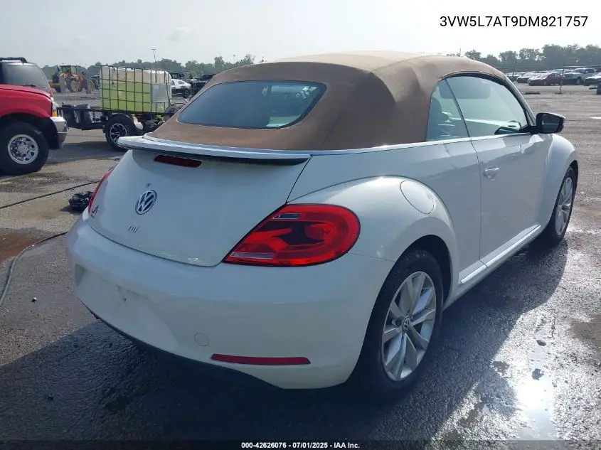 2013 Volkswagen Beetle 2.0L Tdi VIN: 3VW5L7AT9DM821757 Lot: 42626076