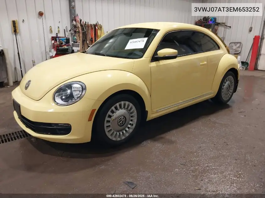 2014 Volkswagen Beetle 1.8T VIN: 3VWJ07AT3EM653252 Lot: 42602478
