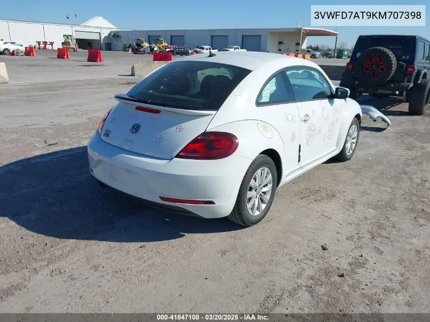 2019 Volkswagen Beetle 2.0T Final Edition Se/2.0T Final Edition Sel/2.0T S VIN: 3VWFD7AT9KM707398 Lot: 41847108