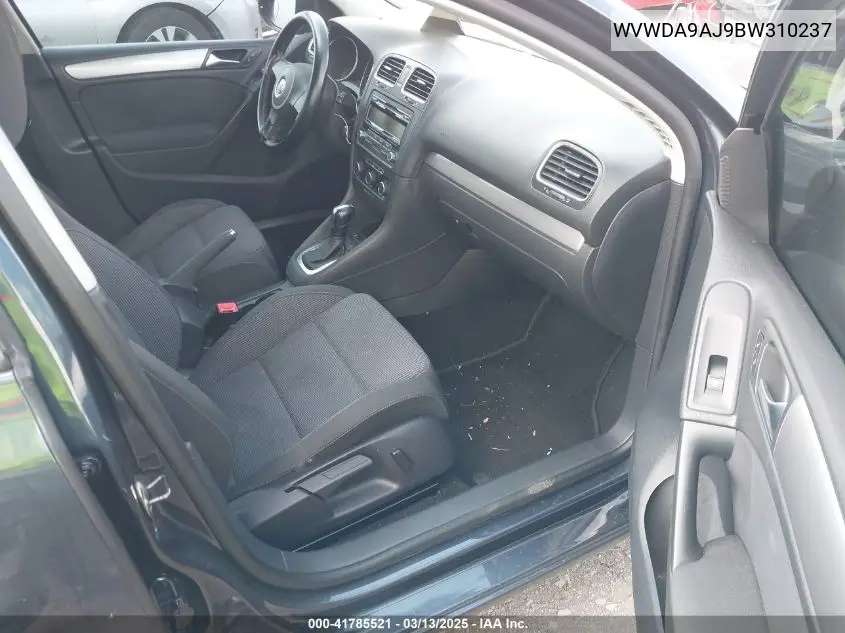 2011 Volkswagen Golf 2.5L 4-Door VIN: WVWDA9AJ9BW310237 Lot: 41785521