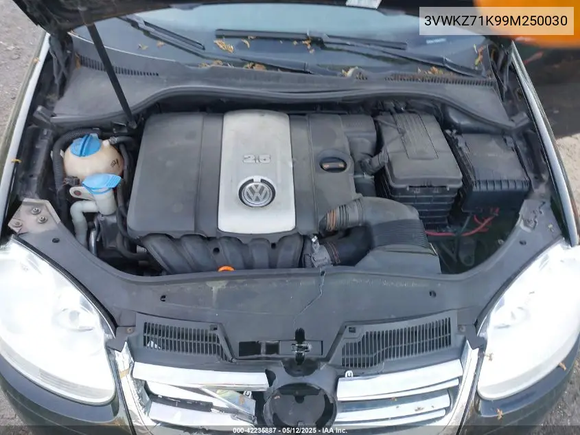 2009 Volkswagen Jetta 2.5L S VIN: 3VWKZ71K99M250030 Lot: 42235887