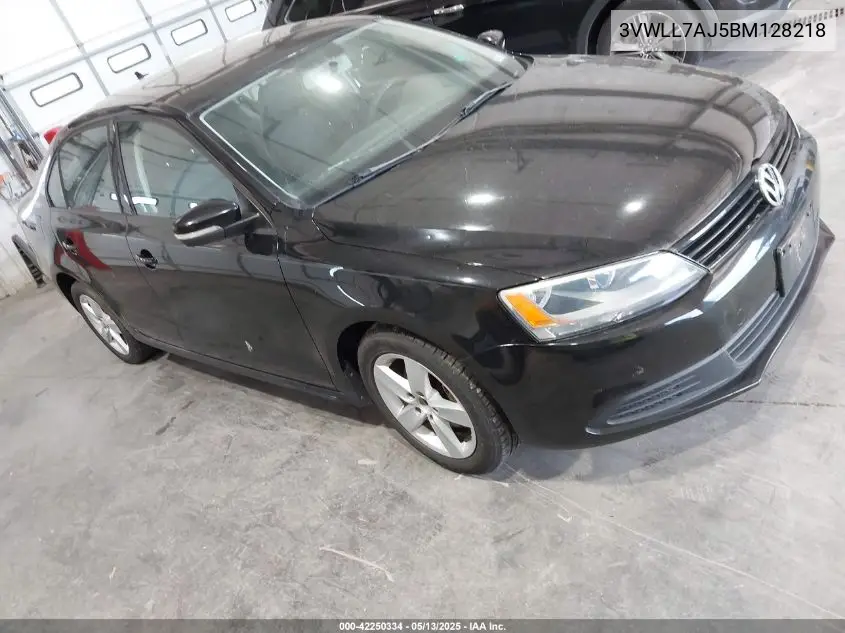 2011 Volkswagen Jetta 2.0L Tdi VIN: 3VWLL7AJ5BM128218 Lot: 42250334