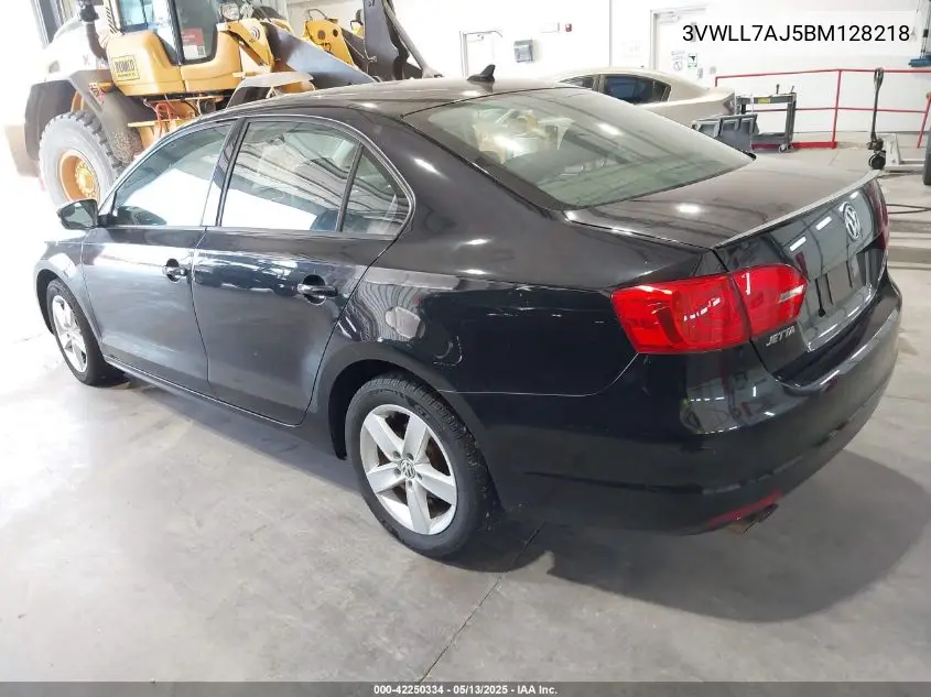 2011 Volkswagen Jetta 2.0L Tdi VIN: 3VWLL7AJ5BM128218 Lot: 42250334
