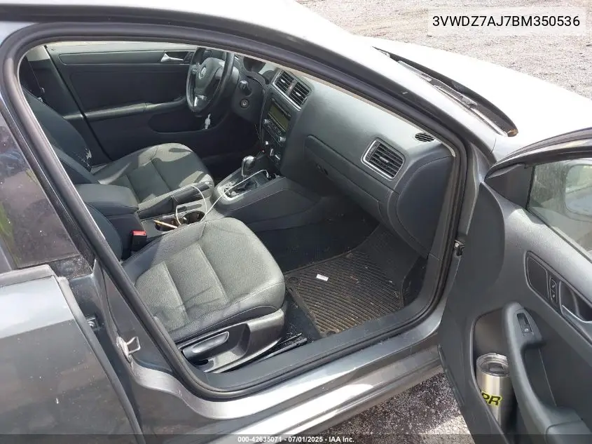 2011 Volkswagen Jetta 2.5L Se VIN: 3VWDZ7AJ7BM350536 Lot: 42635071