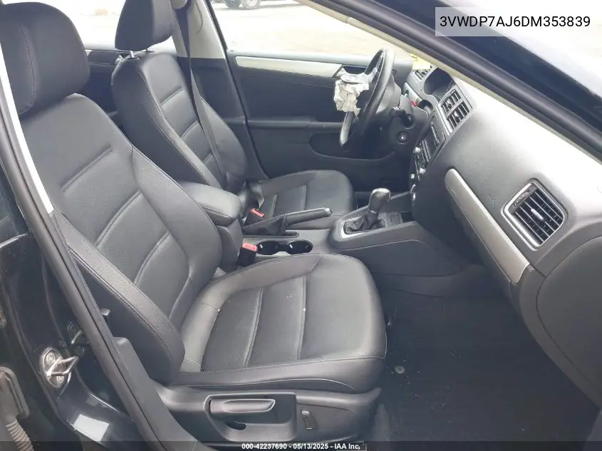2013 Volkswagen Jetta 2.5L Se VIN: 3VWDP7AJ6DM353839 Lot: 42237690