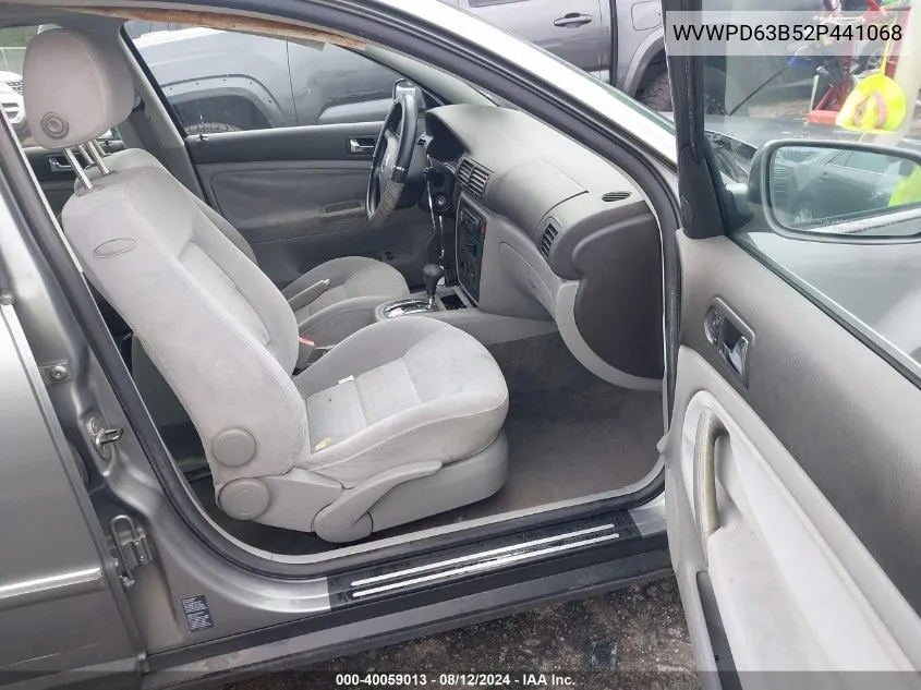 2002 Volkswagen Passat Gls VIN: WVWPD63B52P441068 Lot: 40059013