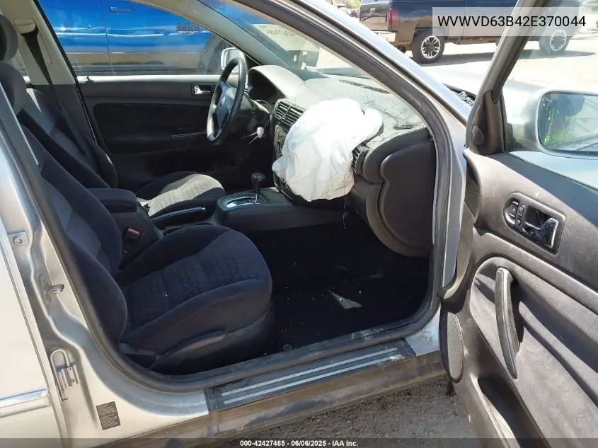 2002 Volkswagen Passat Gls VIN: WVWVD63B42E370044 Lot: 42427485