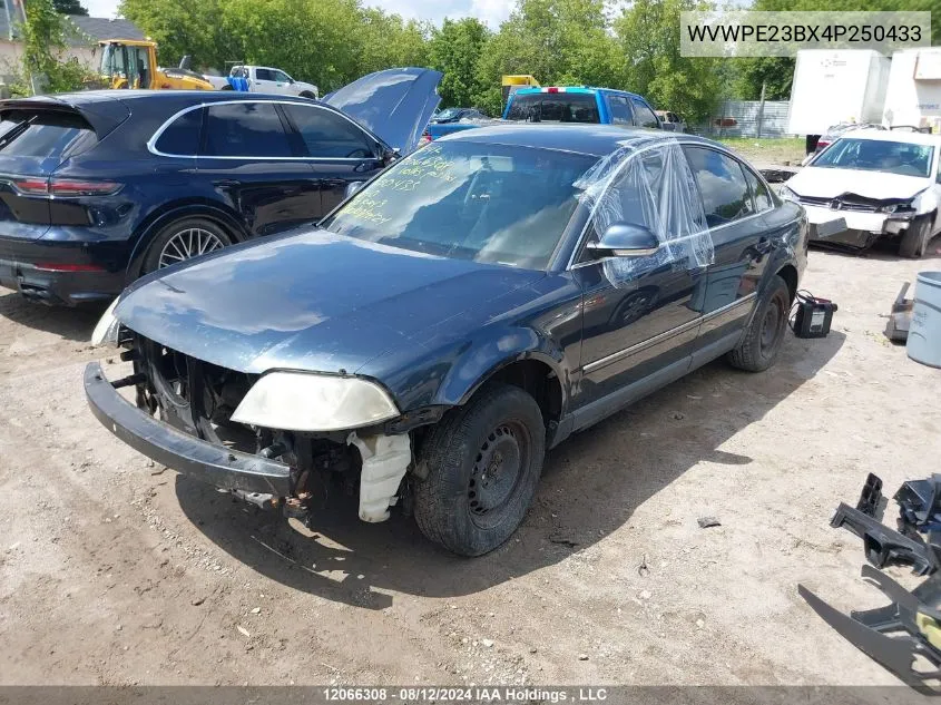 2004 Volkswagen Passat Sedan VIN: WVWPE23BX4P250433 Lot: 12066308