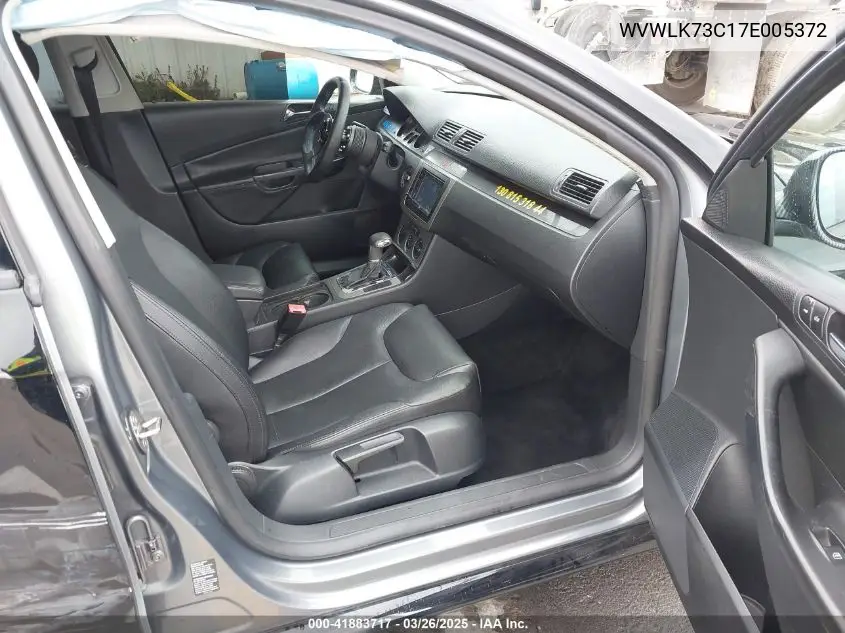 2007 Volkswagen Passat 2.0T VIN: WVWLK73C17E005372 Lot: 41883717