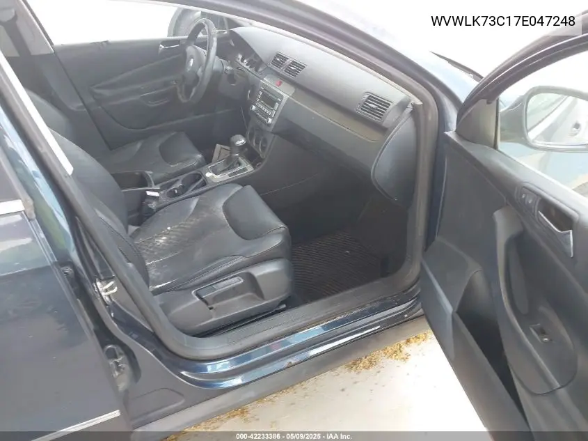 2007 Volkswagen Passat 2.0T VIN: WVWLK73C17E047248 Lot: 42233386