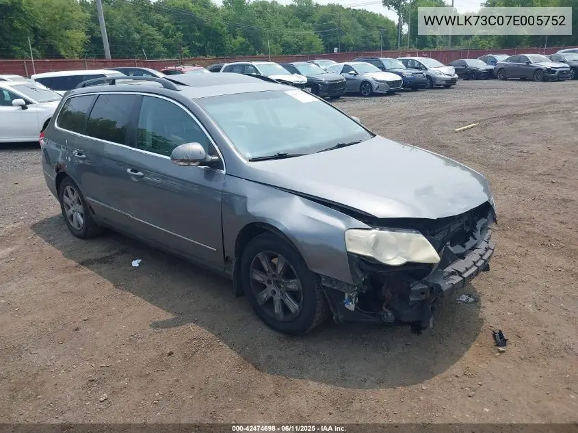 2007 Volkswagen Passat 2.0T VIN: WVWLK73C07E005752 Lot: 42474698