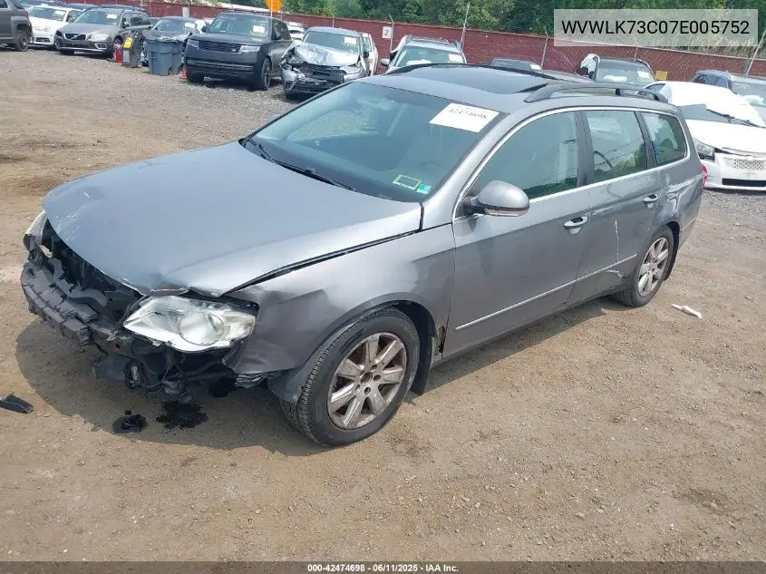 2007 Volkswagen Passat 2.0T VIN: WVWLK73C07E005752 Lot: 42474698