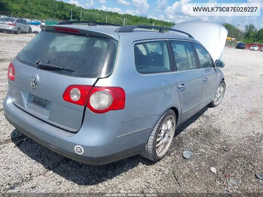 2007 Volkswagen Passat 2.0T VIN: WVWLK73C87E028227 Lot: 42515735